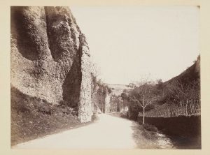 F.T., Chemin de Tortu près de Crémieu,  s.d. vers 1880-1890.  Épreuve sur  papier albuminé,  40x30 cm, Coll. part.